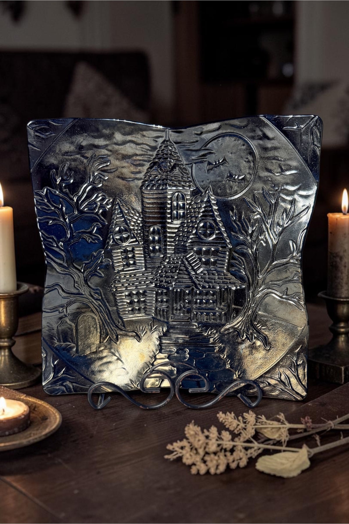 Haunted Manor Decorative Plate