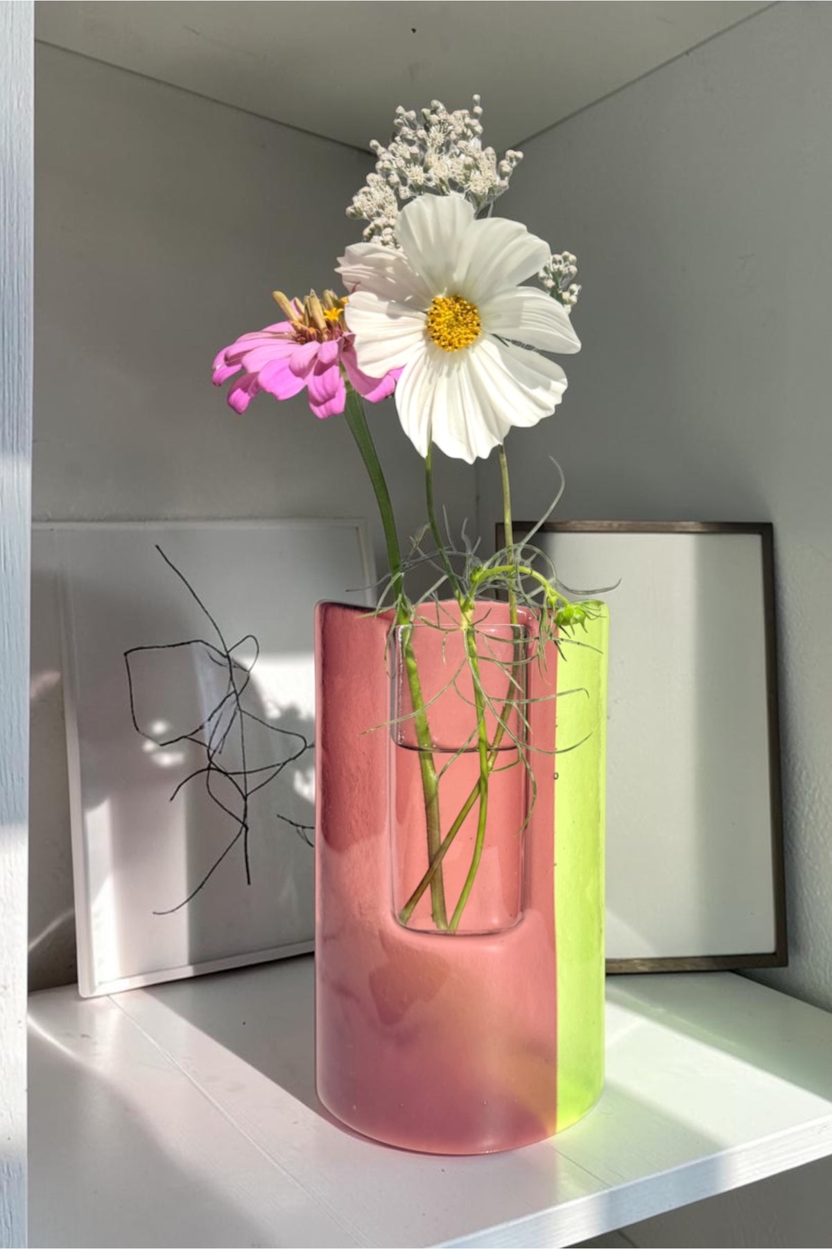 Curve Pocket Vase